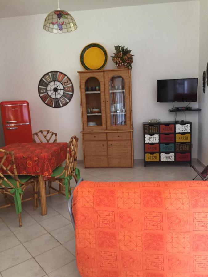 Willa La Casa Sotto La Torre Chia Zewnętrze zdjęcie